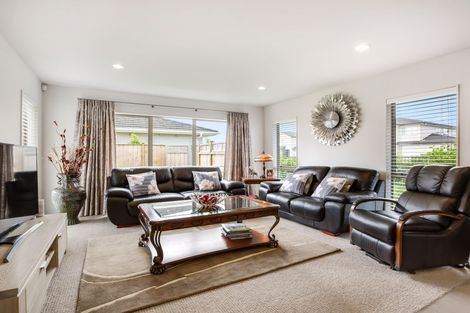 Photo of property in 8 Allium Avenue, Karaka, Papakura, 2113