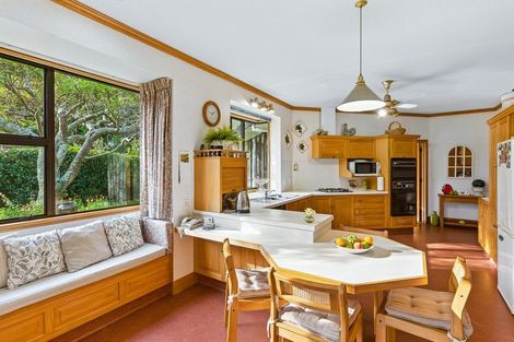 Photo of property in 7 Maple Lane, Waikanae, 5036