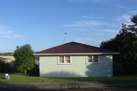 Photo of property in 105 Bruce Road, Glenfield, Auckland, 0629