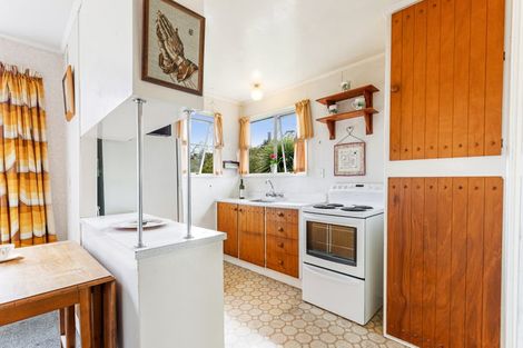 Photo of property in 14 Benita Place, Sunnyvale, Auckland, 0612