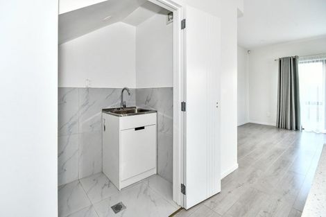 Photo of property in 2 Peara Lane, Karaka, Papakura, 2113