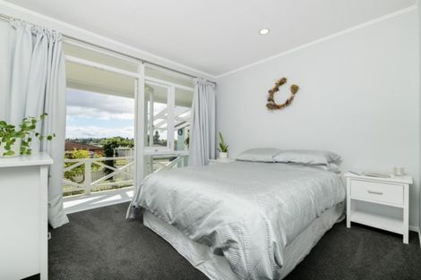 Photo of property in 26 Endeavour Avenue, Welcome Bay, Tauranga, 3112