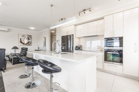 Photo of property in 49 Panorama Heights, Orewa, 0931