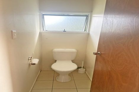 Photo of property in 30 Sungrove Rise, Sunnyvale, Auckland, 0612