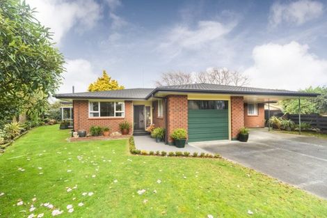Photo of property in 15 Wallace Place, Hokowhitu, Palmerston North, 4410