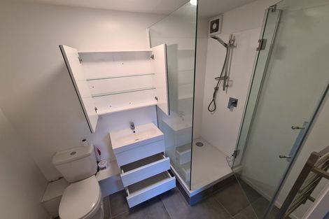 Photo of property in 39 Tamahere Drive, Glenfield, Auckland, 0629