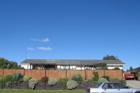 Photo of property in 82 Langdale Avenue, Paraparaumu, 5032