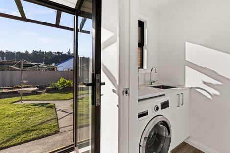 Photo of property in 27 Logan Avenue, Marewa, Napier, 4110