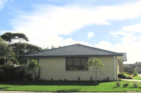 Photo of property in 63 Cedar Drive, Paraparaumu Beach, Paraparaumu, 5032