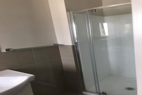 Photo of property in 4/4 Wallson Crescent, Wiri, Auckland, 2104