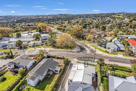 Photo of property in 116 Birkdale Road, Birkdale, Auckland, 0626