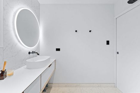 Photo of property in 1/49 Lake View Road, Takapuna, Auckland, 0622