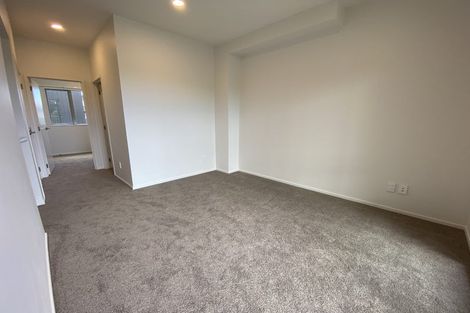 Photo of property in 57d Edmonton Road, Henderson, Auckland, 0612