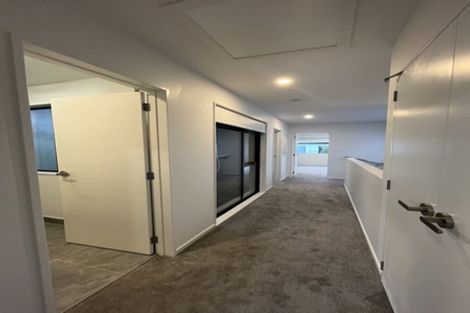 Photo of property in 9 Renata Crescent, Te Atatu Peninsula, Auckland, 0610