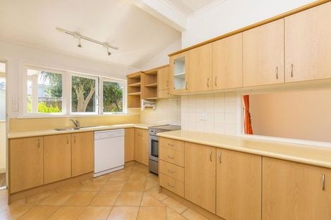 Photo of property in 172 Lake Road, Belmont, Auckland, 0622