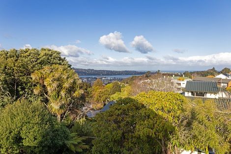 Photo of property in 724 Highgate, Maori Hill, Dunedin, 9010