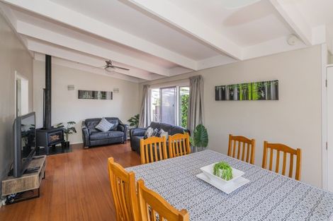 Photo of property in 15 Mccormick Place, Pauanui, Hikuai, 3579