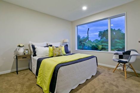 Photo of property in 25 Para Close, Fairview Heights, Auckland, 0632