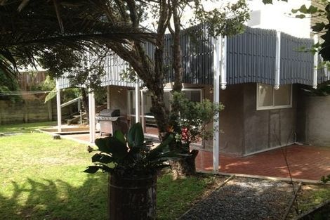 Photo of property in 2 Foyle Street, Island Bay, Wellington, 6023