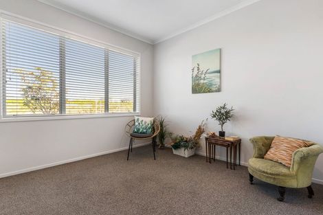 Photo of property in 8 Huarahi Pai Road, Huapai, Kumeu, 0810