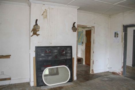 Photo of property in 17 Settlement Road, Papatotara, Tuatapere, 9691