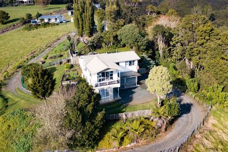 Photo of property in 968 Cove Road, Waipu, 0582
