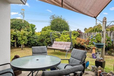 Photo of property in 16 Pampas Grove, Welcome Bay, Tauranga, 3112