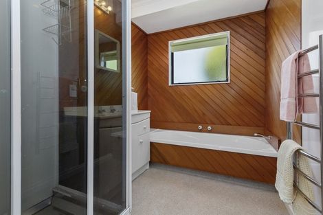 Photo of property in 76a Oxford Street, Tawa, Wellington, 5028