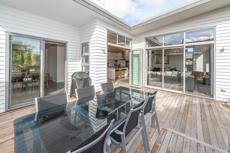 Photo of property in 9 Lithgow Drive, Otamatea, Whanganui, 4500