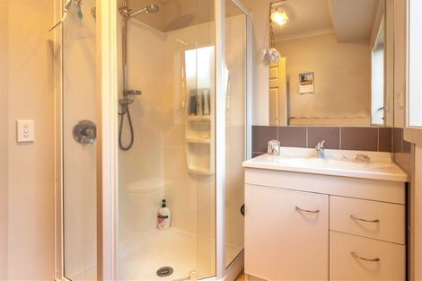 Photo of property in 2 Cobham Lane, Whitianga, 3510