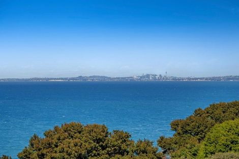 Photo of property in 52 Balboa Drive, Matakatia, Whangaparaoa, 0930