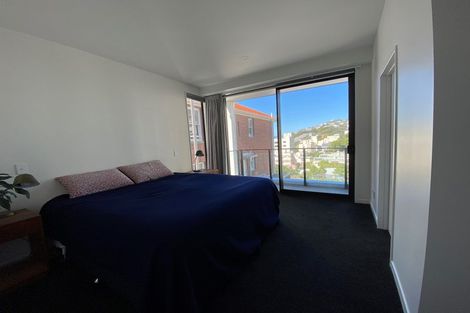 Photo of property in 1/18 Oriental Terrace, Oriental Bay, Wellington, 6011