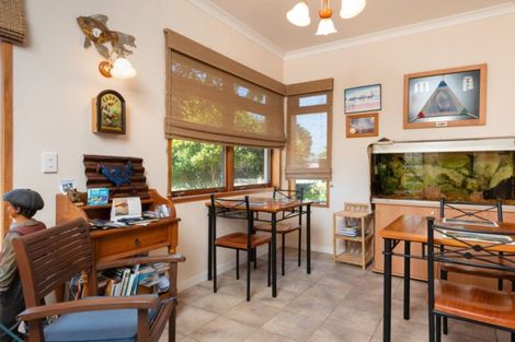 Photo of property in 10 Fairway Avenue, Mount Maunganui, 3116