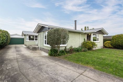 Photo of property in 16 Greenfield Place, Mairehau, Christchurch, 8052