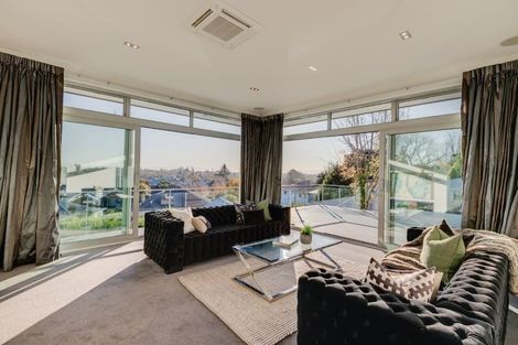 Photo of property in 118a Centaurus Road, Huntsbury, Christchurch, 8022