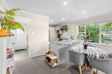 Photo of property in 10 Parris Street, Moturoa, New Plymouth, 4310