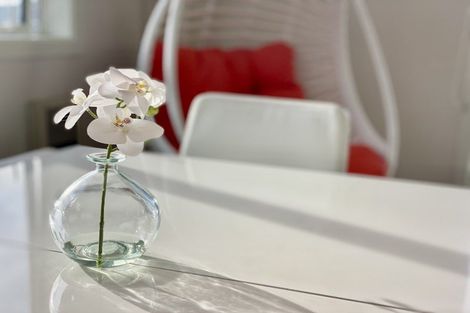 Photo of property in 2/107 Allington Road, Karori, Wellington, 6012