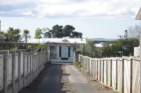 Photo of property in 3 Pohutukawa Road, Beachlands, Auckland, 2018