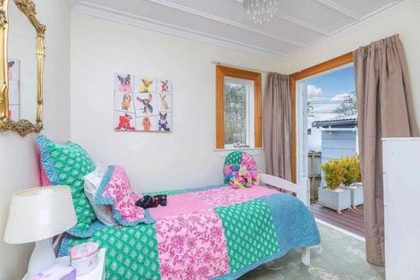 Photo of property in 25 Balmain Road, Birkenhead, Auckland, 0626