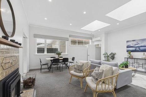 Photo of property in 17 Garfield Street, Brooklyn, Wellington, 6021