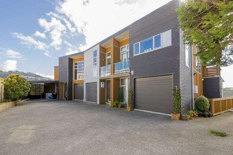 Photo of property in 37c Gurkha Crescent, Khandallah, Wellington, 6035