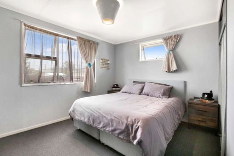 Photo of property in 11 Bovis Street, Shannon, 4821