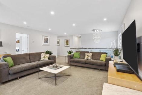 Photo of property in 112 Admirals Court Drive, Greenhithe, Auckland, 0632