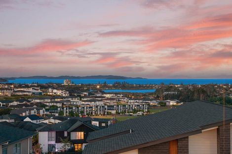 Photo of property in 129 Wainui Road, Silverdale, 0932