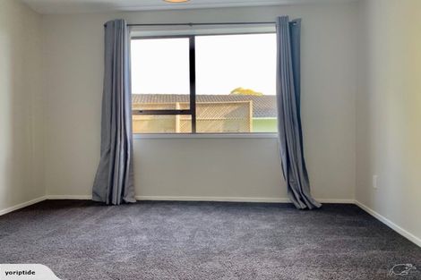 Photo of property in 39 Tamahere Drive, Glenfield, Auckland, 0629