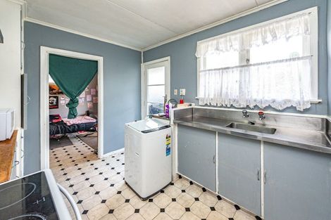Photo of property in 105 Purnell Street, College Estate, Whanganui, 4500