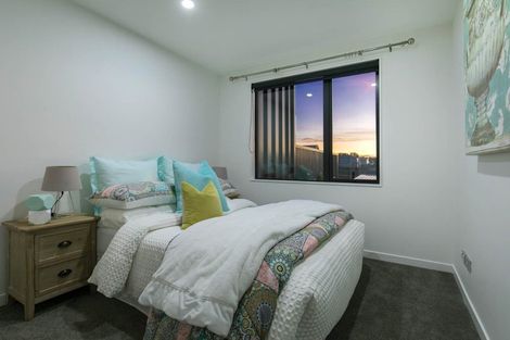 Photo of property in 74 Te Oneroa Way, Long Bay, Auckland, 0630