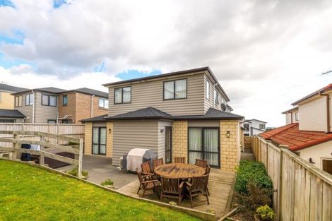 Photo of property in 10 Veneta Close, Flat Bush, Auckland, 2019