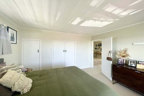 Photo of property in 9 Lismore Street, Strandon, New Plymouth, 4312