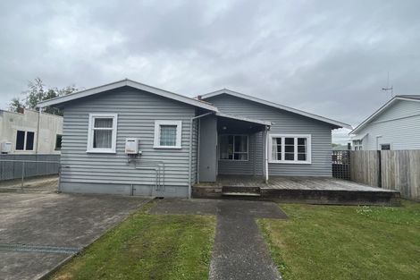 Photo of property in 92 Shamrock Street, Takaro, Palmerston North, 4412